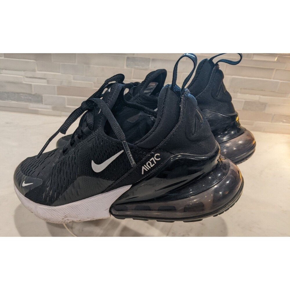 Wmn's NIKE Air Max 270 Black/White Breathable Mesh Lightweight Running Shoe 7.5 - Picture 10 of 14